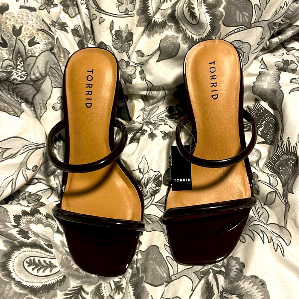 Beautiful chocolate brown torrid heels